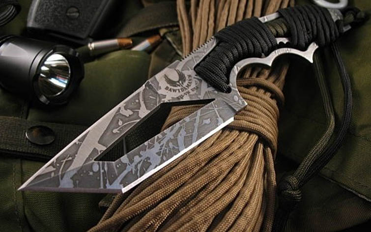 POGN Paracord Knife Black Camo